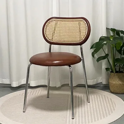 Customized Modern Simple Solid Wood Dining Room Chairs with Soft PU Seat for Home Furniture and Meetings