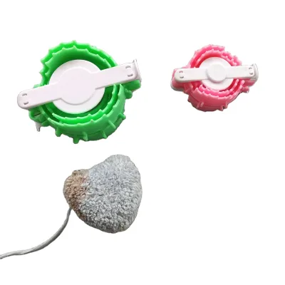 Yarn Craftsman DIY Knitting Tools Mini Pom Pom Maker Plastic Mini Sewing Kit for Yarn Heart-shaped Pompon Ball