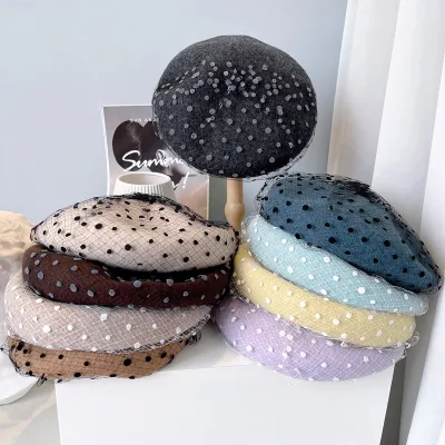 Black Lace Pearl Pure Color Beanie Hat, Fashionable and Versatile for Taking Photos.