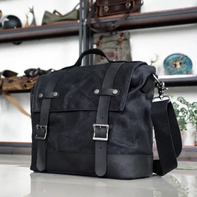 Detachable Motorcycle Bag Waterproof Bag Luggage Bag Riding Equipment One Shoulder Messenger With Head Leather