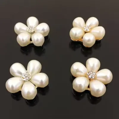 Customizable Factory Direct Sales High Quality Classic Pearl Women's Clothing Buttons Eco-Friendly Zinc Alloy Shank Rhinestone