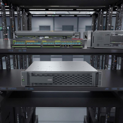 High Capacity DE4000H Storage System Perfect for Virtualization and Database Workloads