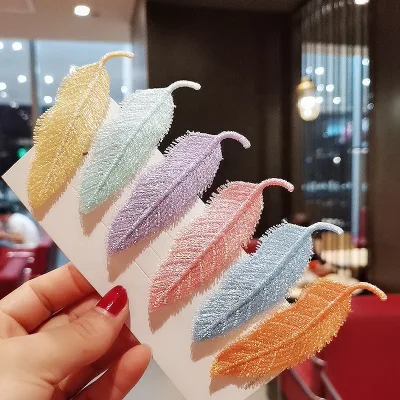 New Design Sample Colourful Fabric Leaf Hair Clips for Women Girls Hair Accessories