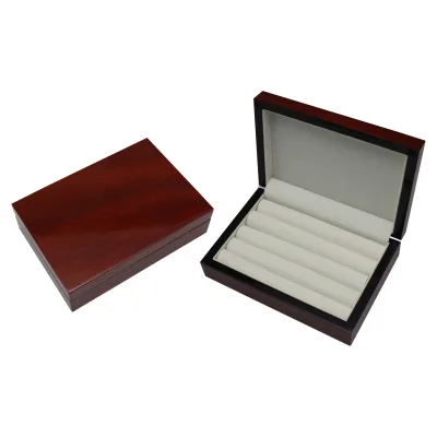 Custom Logo Luxury Wooden Ring Box Organizer Protective Suede Lining Ring Display Case for Women