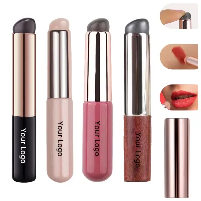 Portable Bledning Makeup Lip Brush With Cover Lipstick Lipgloss Concealer Multi-purpose Brush Soft Silicone Brush