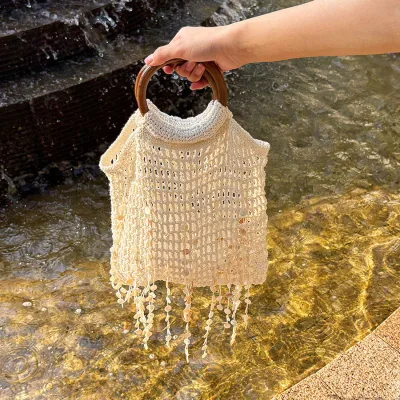 Wooden Ring Handle Vacation Niche Design Crochet Bag Shell Tassel Hollow Woven Beach Handbag Croochect Mesh Totes for Summer