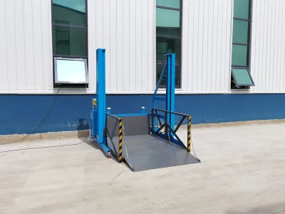 Portable Mobile Loading and Unloading Lift Platforms and Small Mobile Truck-loading Lifts for Unloading Cargo at Dock Ramps