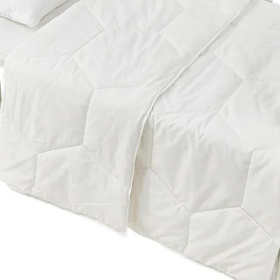 Single Needle Quilting Football Sewing Cotton Quilts Blankets for Babies and Children Usd in Home Hotel and Hospital