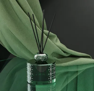 Luxury High End Co Branded Professional Designer Custom Packaging Christmas Holiday Gift Glass Reed Diffuser