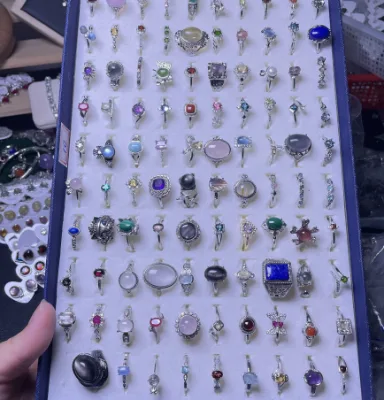Wholesale Natural Crystal Rings Jwerelry Stone Crystal Crafts Healing for Home Decoration and Holiday Gift