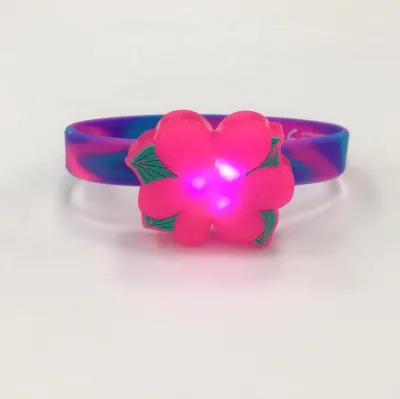 Hot Selling Eco-friendly Rubber Purple Bracelet Newest Colorful Silicone Cool Wristband With Led Light for Kids