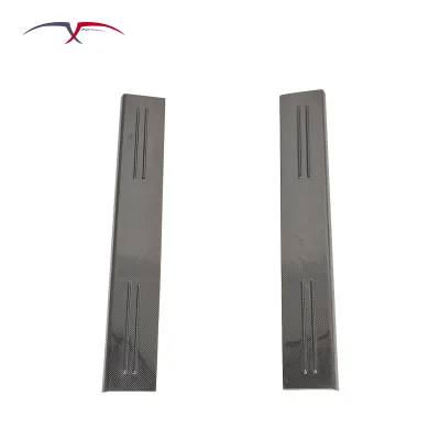 Car Modification Upgrade OME Style Carbon Fiber Side Skirt Door Panel Suitable for Ferrari 812 2017-2020 Body Kit