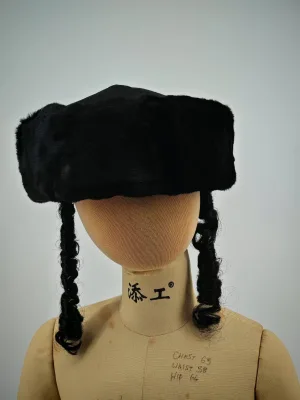 02-018 BLACK HAT WITH CURLS
