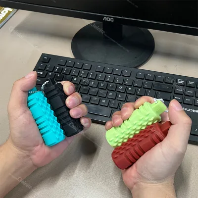Compact Silicone Massager Decompression Keychain for Stress Reduction & Mindfulness