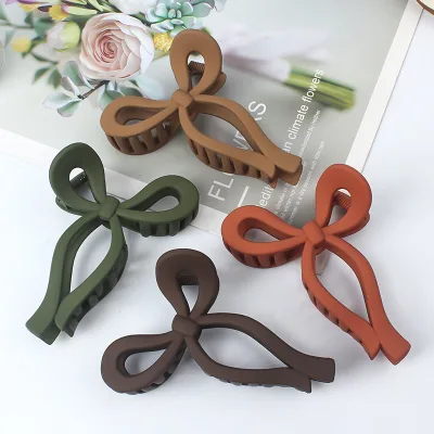 Korea Luxury Temperament Jelly Clips Elegant Hollow Bow Knot Hair Clip Back Shark Clip Hair Claws