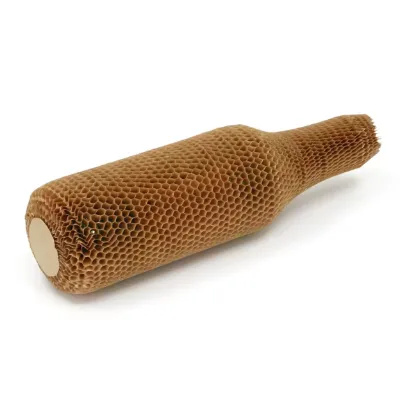 Christmas Kraft Paper Honeycomb Rolls Used for Gift Wrapping and Protective Packaging Environmentally Friendly Packaging
