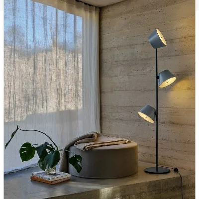 Wholesale Spanish Design Floor Lamp for Bedroom Bedside Study Living Room Sofa Background Modern Atmosphere Floor Light