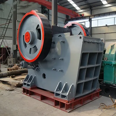 Portable Electric Mini Jaw Crusher for Stone Rock Concrete Low Cost Mobile Mobile with Motor Engine Bearing Core Components
