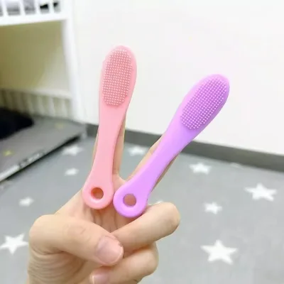 Hot Sale Finger Brush Nose Wing Nose Cleaner Soft Silicone Facial Cleansing Brush Cat Toothbrush