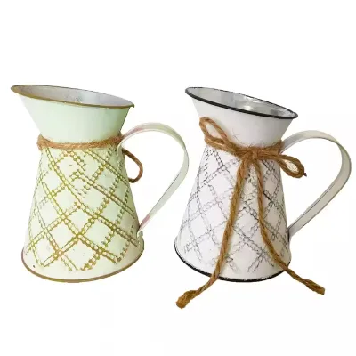 Wholesale Vintage Flower Vase Tabletop Delicate Decorative Flower Vase with Embossed Pattern