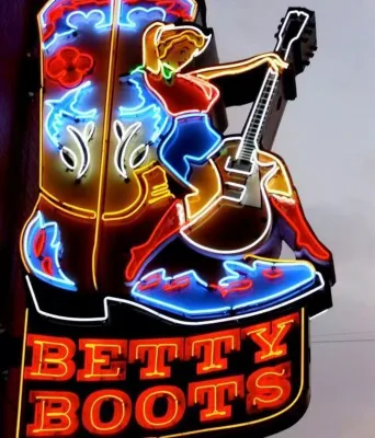 American Style Outdoor LED Neon Light Sign ACryl Store Logo Advertising Business for Car Companies Taxi Park Decoration