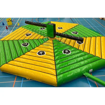 High Quality Inflatable Wipeout Meltdown Games Jump Bars Wipeout Game for Children & Adults 5-8 Passengers