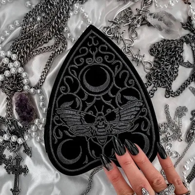 Vintage Heart Gothic Decor Ring Earrings Bracelet Boxes Velvet Embroidered Jewellery Storage Custom logo Jewelry Packaging Box