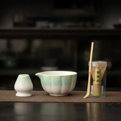 Wholesale Petal Design Matcha Whisk Set Ceramic Bowl with Spout and Gradient Holder 4pcs Matcha Tools Kit