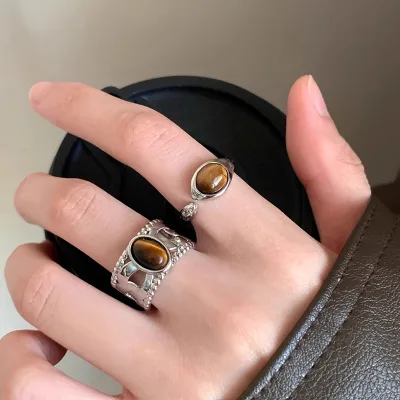 Maillard Wind Oval tiger Eye Stone Ring for Women Simple Niche Design High-grade Amber Open Food Ring for Women Fashion Ring