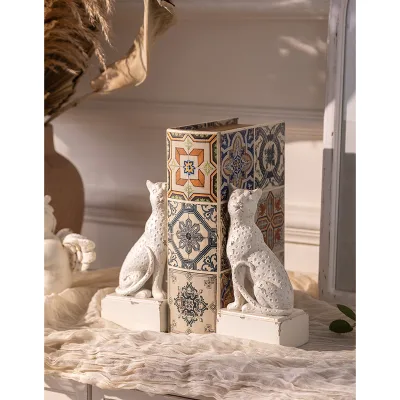 Creative White Resin Bookends Desk Decor for Study & Office Vintage Home Decoration Display