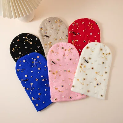 Factory Wholesale Jacquard Rhinestone Pearl Brooch Knitted Acrylic Beanie Unisex Adjustable Geometry Pattern Face Slimming Warm