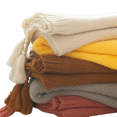 Acrylic Plain Color Reversible Knitted Soft Baby Blanket with Tassel