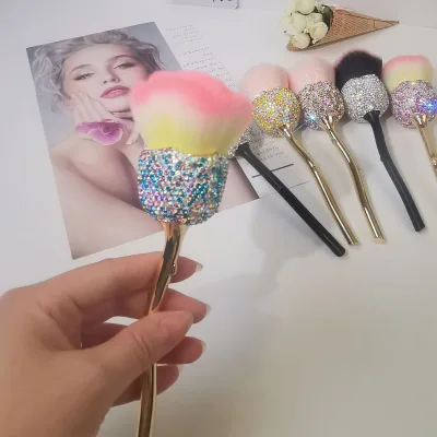 2022 Hot Crystal Shinny Dust Brushes Makeup Rhinestone Cover Drawing Pen Diamond Studded Loose Powder Brush for Cleaning