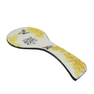2024 New Custom 3D Ceramic Embossed Honeybee Design Cooking Spoon Holder with Honeycomb Spatula Rest Tabletop Tableware