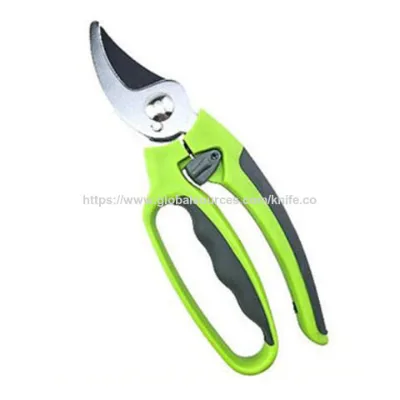 Bypass pruning shears with soft grip handle