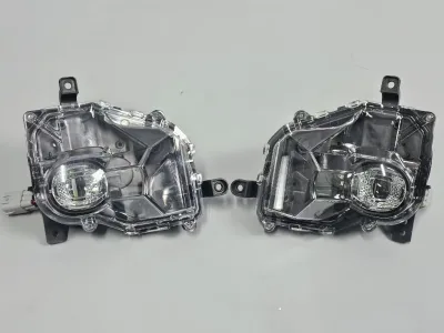Front Fog Lights 81210-76010 81220-76010 Suitable for 2022 Lexus UX