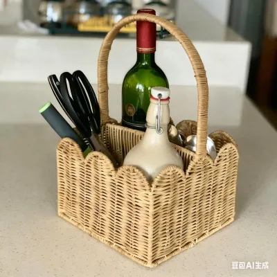 Cutlery Holder with Scalloped Edge - Square Wicker Cutlery Holder Kitchen Utensil Sauce Storage Condiment Camping, Party