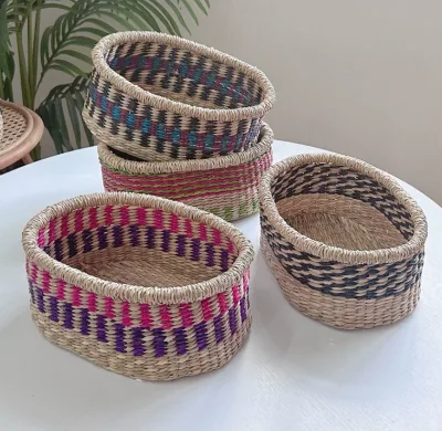 Wholesale Colorful Handmade  Natural Seagrass Woven Modern Simple Hand-woven Desktop Fruit and Vegetable Storage Basket