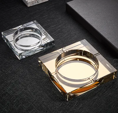 European Luxury Support Customize Oem Household High-end Cigar Ashtray clear Glass Large Luxury Ash Tray
