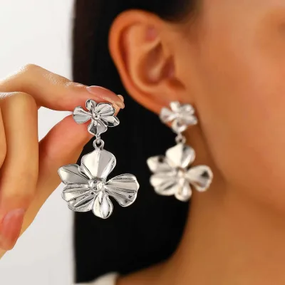 Popular Gold Double Flower Stud Earrings Silver Geometric Sunflower Stud Earrings for Women Summer Beach Party Jewelry Gifts