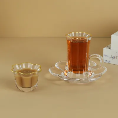Factory Supply Handmade Blown Petal Cup Saucer Set Clear Lead-free Hand-blown Heat-resistant Borosilicate Glass with Gold Rim