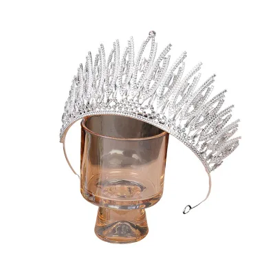 Professional Manufacturer of High-grade Alloy Crystal Wedding Crowns