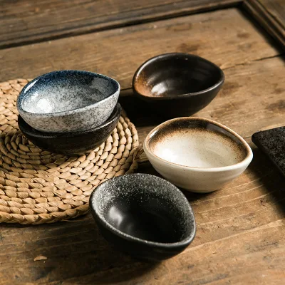 Wholesale Japanese Retro Hot Pot Ceramics Multi-Size Plate Dish and Soy Sauce Dish Eco-Friendly Pottery for Restaurants