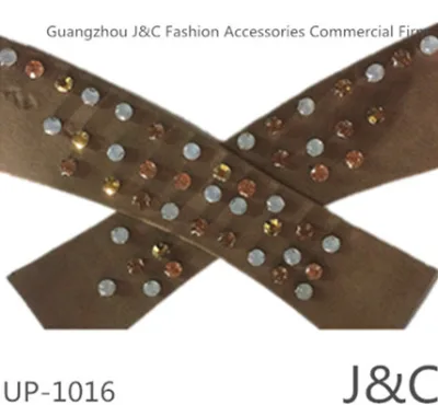 2019 Low Price Hot Fix Stone Upper Pu Vamp