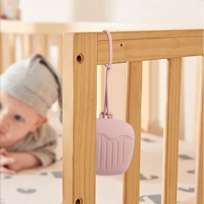 Custom Small Animal Pattern BPA Free Silicone Pacifier Holder and Storage Case for Baby 0-12 Months Pacifier Organizer