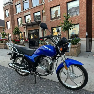 The New Haojue DM125cc Disc Brake Is Equipped with the Original Original Paint Popular Motorcycle Gasoline Oil Street Car
