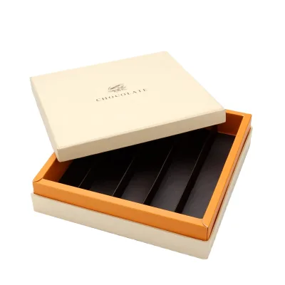 FSD Guangzhou Custom Luxury Rectangle Handmade Panton Color ODM Design OEM Logo Paperboard Recycle Chocolate Covered Strawberry