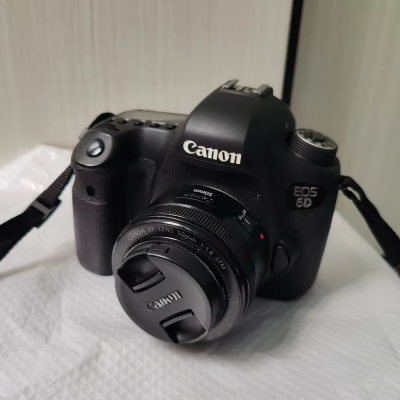 Second Hand Cannon EOS-6D 20.2MP Compact Full-frame DSLR