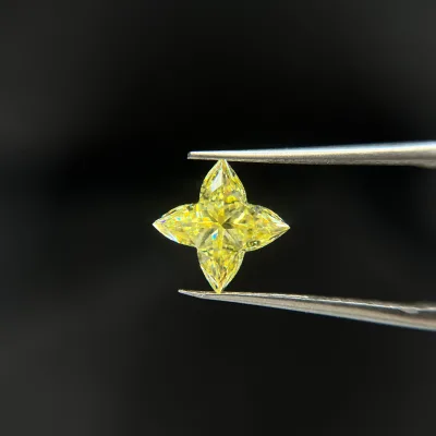 Abiding Unique Flower Modified Brilliant Fancy Yellow 1.05ct Hpht EX VG VS1 Lab Loose Diamond Four-leaf Clover Yellow Diamond