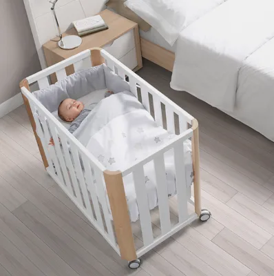 China Customized Made Big Wooden Bedside Baby Mini Crib